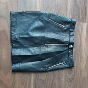 NWOT mini  faux leatr bodycon skirt sexy